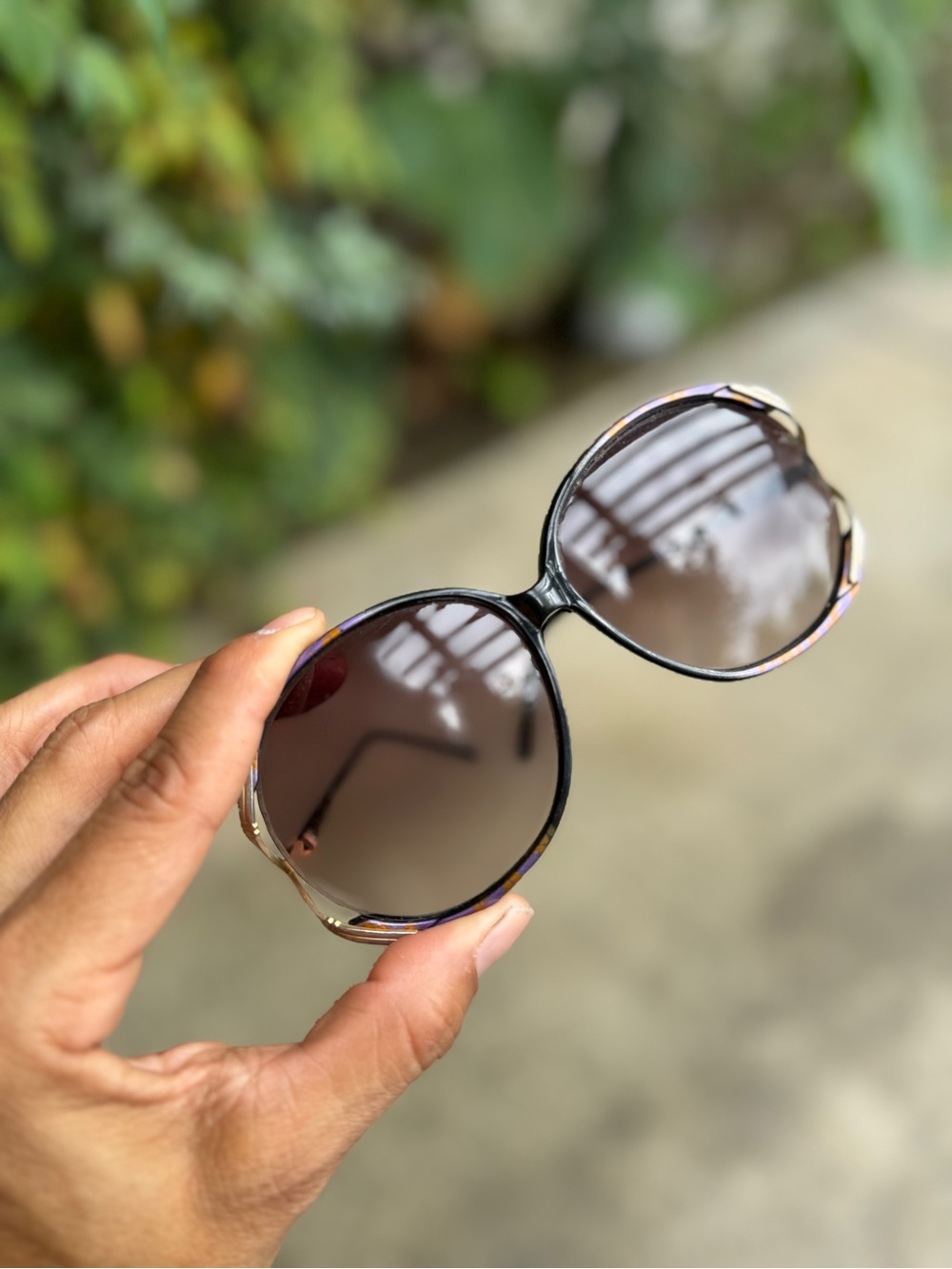 Vtg Women's Oversized Round Sunglasses in Brown Gradient